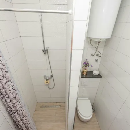 Apartman *